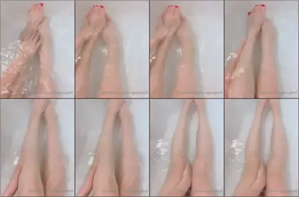 HongKongDoll Morning Bath