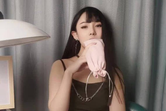 Lolita Club x Grass Mold Video・Lewd Loan Shark Female Boss-Tangtang