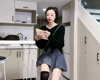 Starry Sky Unlimited Media.XKTC024.Cherry.Squirting style job application pure girl turns into a little bitch in seconds