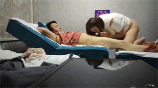 The massage technician didn't massage the customer properly, but massaged the customer's dick