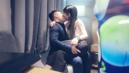 Big tits girl with flower arm tattoo, sitting on body, touching ass and tongue kissing, oral sex in front of camera, likes 69 deep throat, lifts leg and inserts big ass to ride