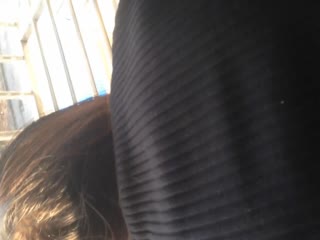 Touch your clitoris to orgasm on weekends, rent a room to hook up with a young female lover in the unit, sexy stockings, high heels and beautiful legs, tease, and have sex directly on the balcony. Moaning and panting sounds stimulate the dialogue and are lewd