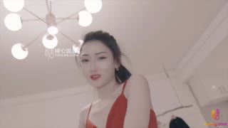 [New Year's greetings] Super popular and beautiful girl with a lot of lonely white-collar workers hooks up with a roadside boy for a spring night snack and has sex with his cock filled with a very pink and slippery white tiger