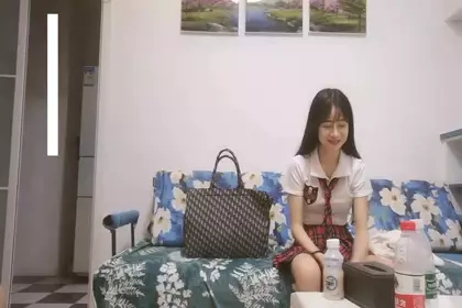 Continue JK pure cute girl, handstand 6 blowjob standing after deep throat plug