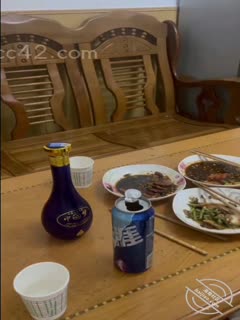 A security guard in a residential area of Haijiao Community is a masterpiece❤️He used his position to install a pinhole to spy on the owner taking a bath and raped the female owner while drunk