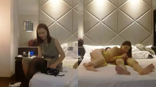 gc and his colleagues went to Beijing on a business trip for 3,000 yuan and found a girl from the Foreign Languages College who put on black stockings and took turns fucking her