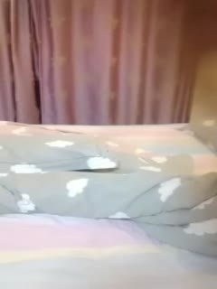 Cute girl is acting cute and live streaming. Seeing her pink and juicy abalone makes me want to cum inside her (slightly showing her face)