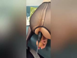 As expected, double penetration doubles the stimulation. I have to say, the little bitch's blowjob is really good. It's so cool to see the slutty wife eating someone else's dick. She was fucked to death by the single man. The dialogue is so sexy!