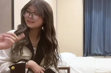 Xingba original. The first online dating girl next door-Tian Boguang