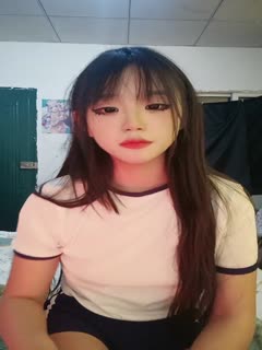 The best cute little girl showed her face throughout the whole process to accompany the wolf friend to be horny. Under the command of the wolf friend, she took off her clothes and got hard in seconds. She rubbed her breasts and played with her pussy. She licked the lewd water on her fingers and raised her ass to be horny.