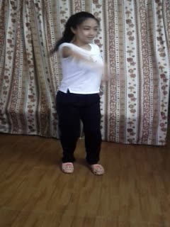 The art school dance department beauty recruitment series that was once popular on the entire network, high-value fat buttocks and beautiful breasts young girls stripping performance and body display full version of life photos 11P + video 3V3