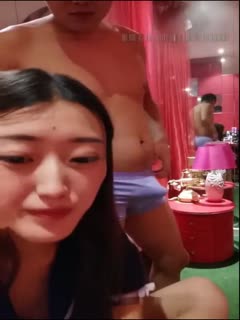 A 170cm tall sexy beauty who just left the team to live broadcast alone had sex with fans and netizens in a hotel to gain popularity. Unexpectedly, the man also brought aphrodisiacs. Mandarin!!