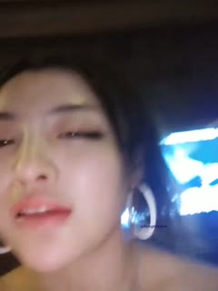 The best beautiful breast school beauty skipped class to fuck the fashionable hot girl KTV male classmate fake J8 inserted into the wave hole masturbation spray water play too much to the hotel to open a room fierce sex throughout the obscene words too exciting -1