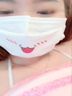 A beautiful girl with a sweet face uses props to masturbate with fair skin and sexy clothes. The massager vibrates and the pussy orgasms and sprays water - Part 2