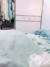 Meow meow is a cat gourmet beauty with dimples, wearing glasses to tie up her hair, it is perfect to take off her underwear to show her fat buttocks, knead her white tits, break the hole close-up hole is very small and tight