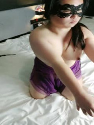 Wife and mother-in-law hotel passion 5P, two little SAO force and old mature woman bed masturbating SAO acupoint seduce little brother passion pa pa pa pa pa, lick force play milk passion into the grass big ass