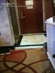 [baldheaded guy visiting flowers] the hotel's junior junior who just met after 00 was pink and tender, and finally shot her with a delicate, sexy and beautiful face.