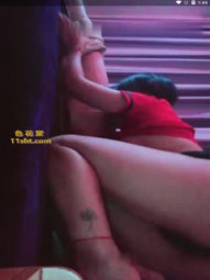 The beauty technician of the massage shop secretly filmed the massage for obese guests and took time to go to the toilet to break off the pressure to the audience.