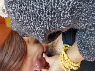 [coquettish mother-in-law's erotic exercises] the best mother-in-law has oral sex with her son-in-law in the wedding room, and her lonely ovaries are released again in the Jianghu. there is no set of abusive exercises and incest articles.