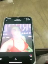 The big cock strikes and sweeps the beautiful woman [cock brother looking for flowers] about the best female technician of the luxury milk club to come to the door special clothes super body massage before fucking her