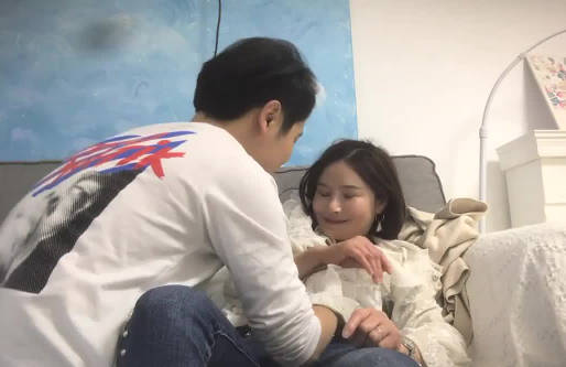 Young don't know aunt good 03-26 gourmet Yan shot