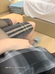 Miss little moxa's second coquettish female black silk jump egg masturbation, interpretation seduce brother friend touch cock deep throat oral sex, tear crotch close-up pull plug fierce operation spray water
