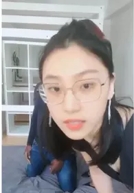 Twitter celebrity Liu Yue and her bestie Xiaoyu give a blowjob to a black guy