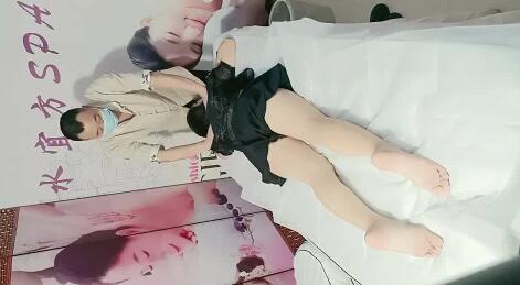 The boss lady went to the Chinese medicine clinic for health care and was raped by the technician