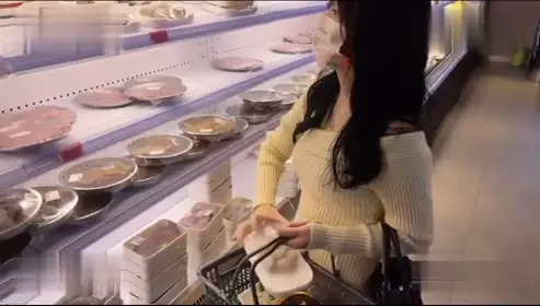 Real gun and no condom sex. With a girlfriend like this, can you still focus on work? - Newcomer Banxue, a beautiful and elegant girl