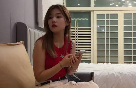 I made a date with a beautiful college student-Yin Zhiping