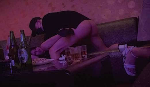 MD-0295 Cai surnamed idol group sex is popular all over the Internet