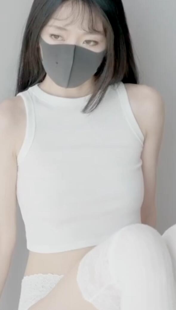 【HongKongDoll】Practice alone 2 Fitness results Thin waist and sweet hips woman on top squeeze juice