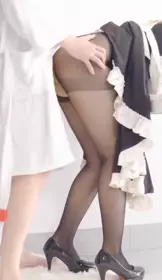 The stupid black silk maid at home made a mistake again. As the master, you have to use your big cock to severely punish this maid who can't do anything except being fucked. Hot new white tiger net celebrity 