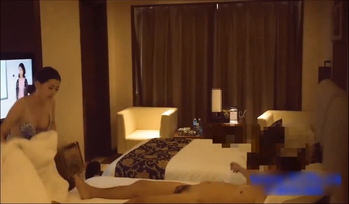 91 Mr. Qi-Secretly invited my friend's 178cm beautiful model girlfriend to the bar...