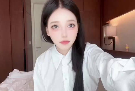 Tang Xin Vlog. Yinxue Mengmeng's offline hookup with a male fan