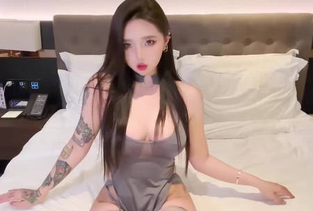 Tang Xin Vlog. Crazy pumping of the goddess with a curvy figure, big breasts and beautiful white and tender body-Chloe