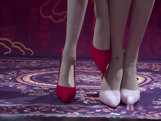 [2022-04-13] My cousin is a dance teacher 10 updated breasts and beautiful pussy. My cousin played the king and was forced to eat a dick and cum on her face.