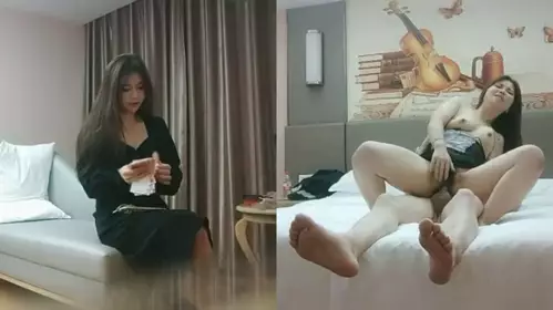 175cm part-time car model dancing in black stockings and high heels while having sex without a condom.