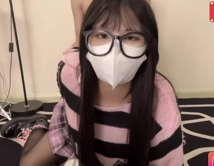 The contrasting cousin actually seduced the virgin cousin-Xiao Miner