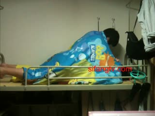 High-quality wild model - Ye Tong sexy black silk striptease masturbation to incontinence spray urine still feel not enough -