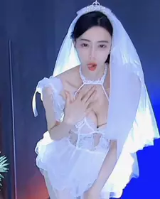 Bai Yaoyao wedding dress~Slutty socialite Bai Yaoyao~Passionate temptation dance video of a thousand-yuan group~I love it so much!