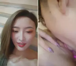High-value sisters show grinding tofu 69 licking sister plug sister's pussy tongue kiss sister plug pussy masturbation back and forth very exciting
