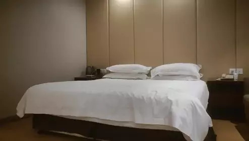 The newcomer is looking for a beautiful young woman for the first time