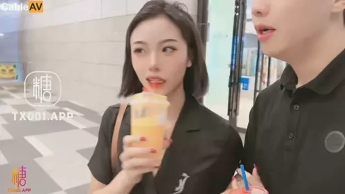 Tang Xin Vlog. Cherry's e-sports body service. Chen Xun Cherry