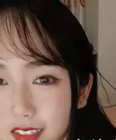 Take care of the black silk wife with a lot of water