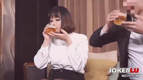 [SWAG]TQ-00011 Female business woman slightly drunk and exposed herself to riding a married male colleague