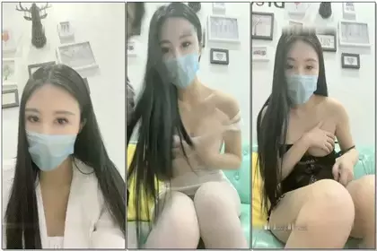 [Lolita deep throat] Two lolita girls pink and plump pussies 4P bang bang vibrator fake dick play thrusting, double female oral sex fast thrusting out white juice