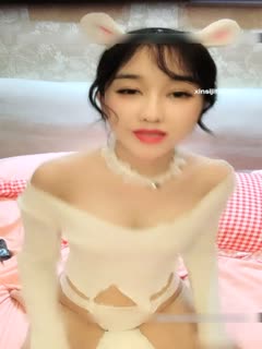 New goddess with high appearance [female slave] ultra-clear 4K equipment, white skin like jade model figure, lustful beauty masturbating, perfect visual experience
