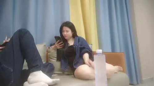 Xiao Ma's cycle hooks up with a plump cowgirl in the same city, good at deep throat!