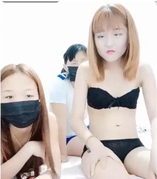 One dragon and three phoenixes play deep throat and fuck, anal sex, cucumber and egg stuffed into pussy